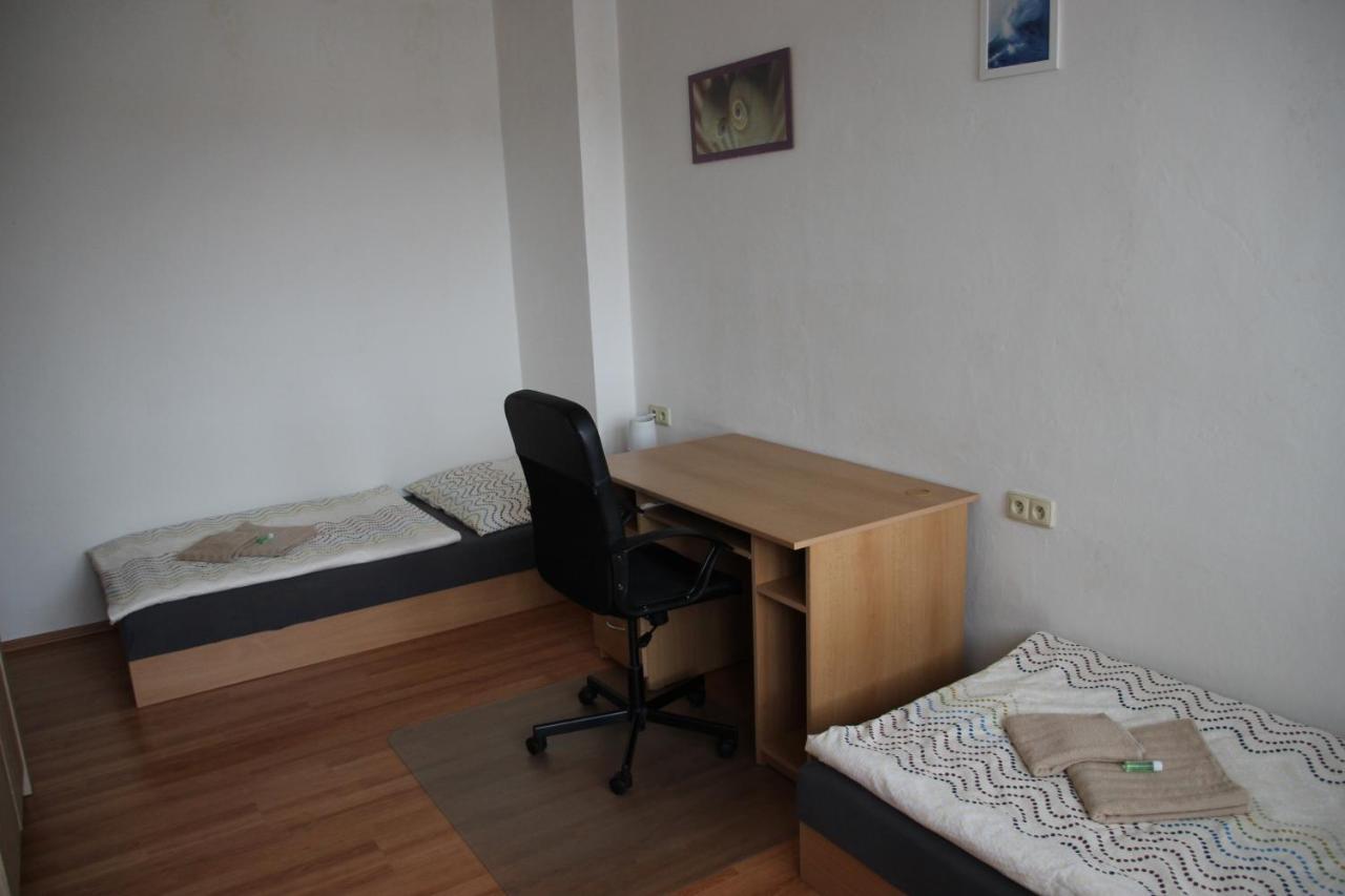 Homestay Prazdninove - Cely Jen Vas *