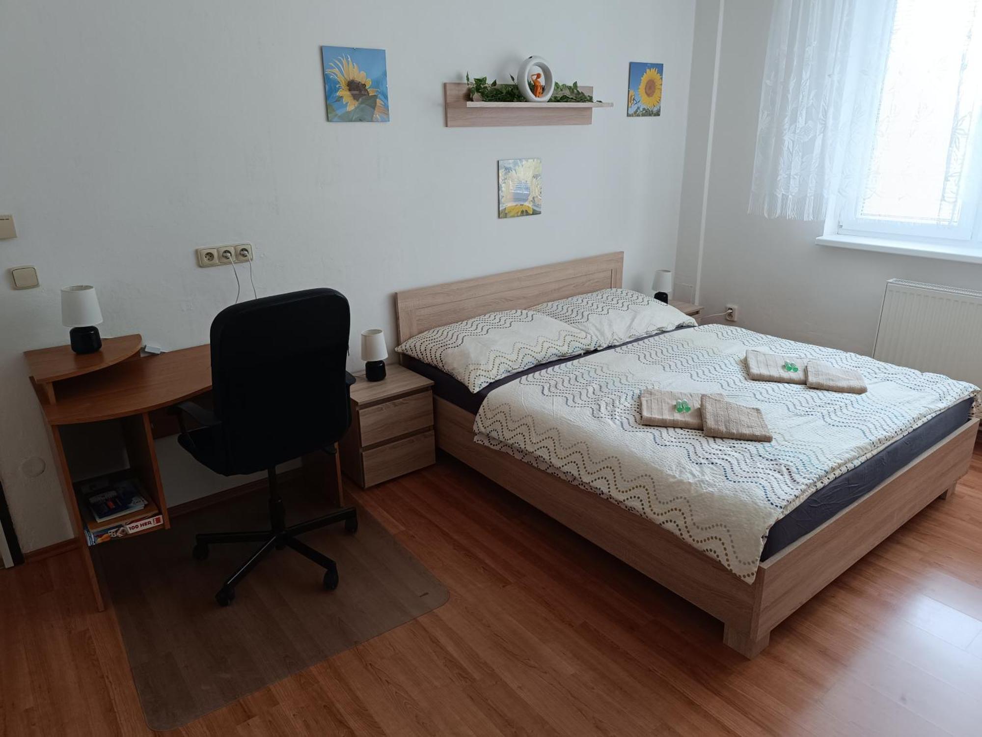 Homestay Prazdninove - Cely Jen Vas